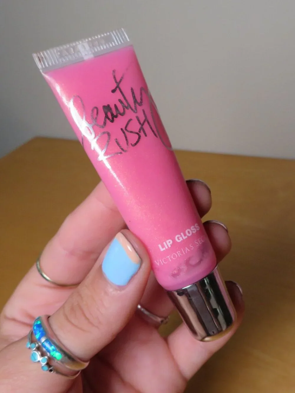 Victoria's Secret BEAUTY RUSH Lip Gloss Vintage TAFFY GO LUCKY